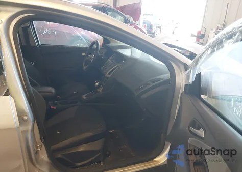 2014 Ford Focus Se z USA, uszkodzony, nr VIN 1FADP3F20EL429254